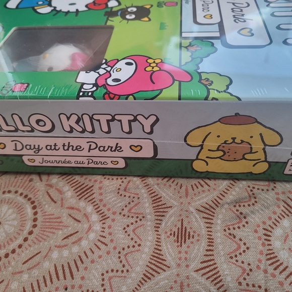 Sanrio Hello Kitty Day At The Park Collectors Limited Edition Tabletop Game - Picture 13 of 13